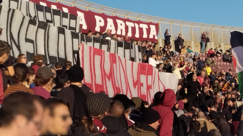 Al momento stai visualizzando Esciua chiudi la porta