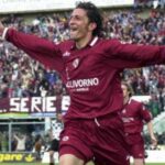 Igor Protti esulta dopo un gol all'Armando Picchi.