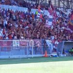 Tifosi livornesi allo stadio di Teramo per la finale scudetto contro il Siracusa.